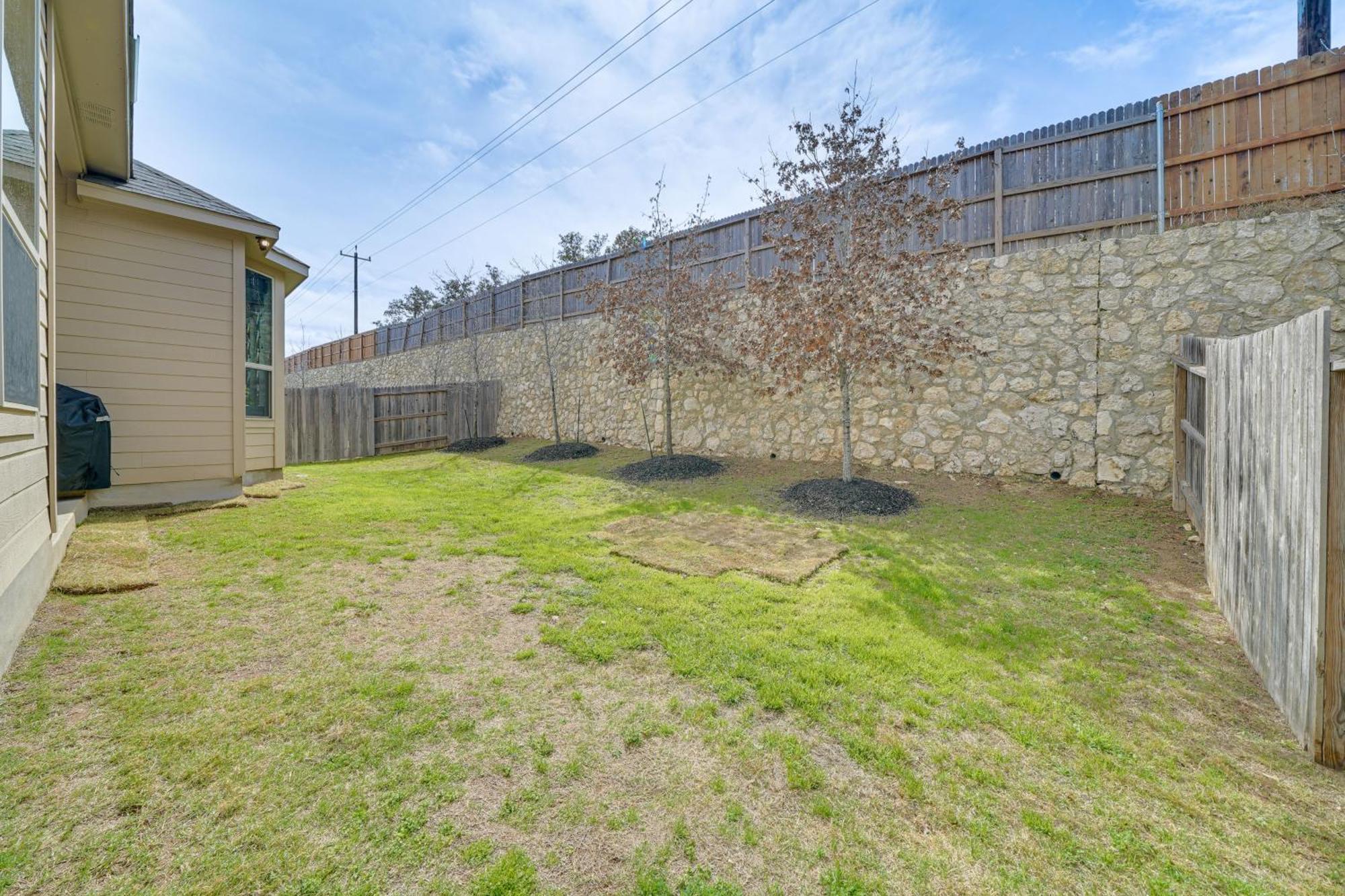 With Grill About 22 Mi To The Alamo! Holiday home San Antonio
